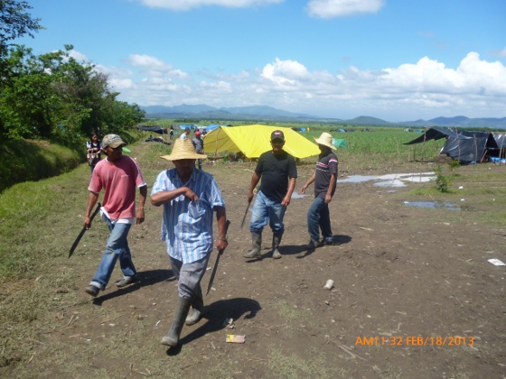 Campesinos se toman tierra en El Progreso,  en el 41 aniversario de la masacre de Talanquera, Olancho