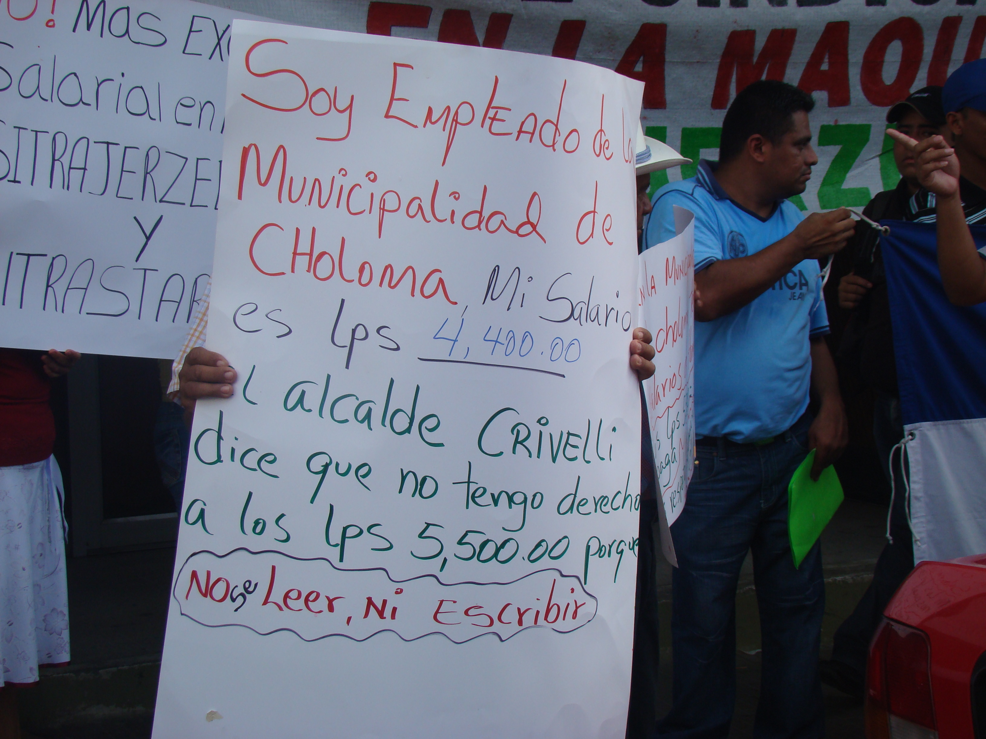 Empleados municipales de Choloma exigen respeto a su derecho de organización